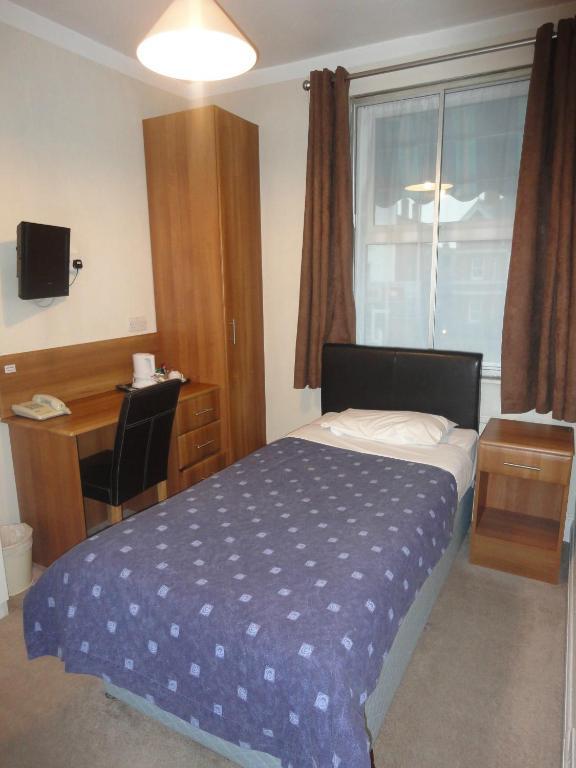 Warwick Guest house