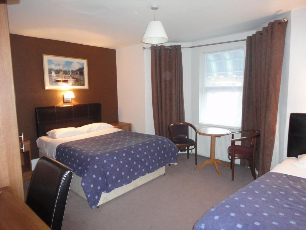 Warwick Guest house